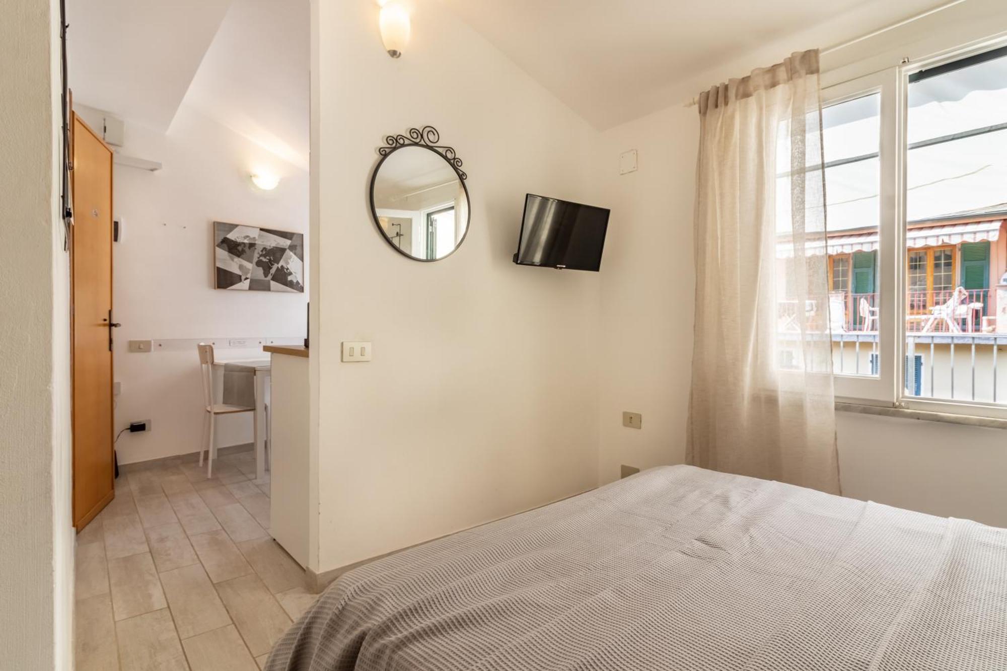Апартаменты Wanderjohn Penthouse 5Terreparco Риомаджиоре Экстерьер фото